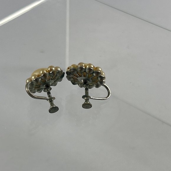 Vintage Faux Pearl Flower Shaped Screw Back Earrings Silver Tone - Picture 5 of 7